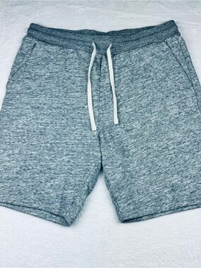 L.O.G.G. (Label of Graded Goods) by H&M. Grey shorts. Cotton blend. Men’s size L